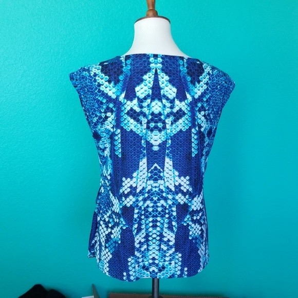Blue Patterned Blouse - Picture 3 of 4